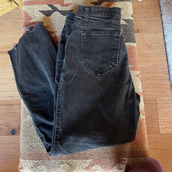 ☘️ 3/30- VINTAGE Black High Waisted Denim Mom Jeans LEE - Picture 3 of 6